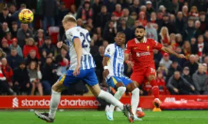 Salah giúp Liverpool chiếm đỉnh bảng Ngoại hạng Anh Salah giúp Liverpool chiếm đỉnh bảng Ngoại hạng Anh