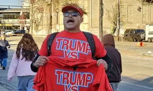 Chiến thuật ông Trump thúc đẩy để 'đổi màu' Wisconsin Chiến thuật ông Trump thúc đẩy để 'đổi màu' Wisconsin