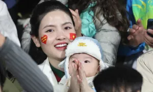 Nguyễn Quang Hải: 'Vợ con tiếp thêm động lực cho tôi' Nguyễn Quang Hải: 'Vợ con tiếp thêm động lực cho tôi'