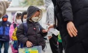 Có nên giữ trẻ trong nhà tránh rét? Có nên giữ trẻ trong nhà tránh rét?