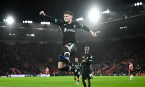 Liverpool nhọc nhằn vào bán kết Cup Liên đoàn Liverpool nhọc nhằn vào bán kết Cup Liên đoàn