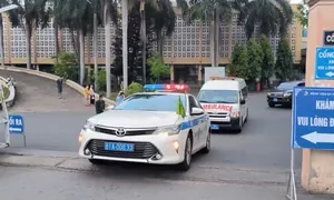 Cảnh sát hộ tống 4 tạng người chết não đi các nơi ghép cho bệnh nhân Cảnh sát hộ tống 4 tạng người chết não đi các nơi ghép cho bệnh nhân