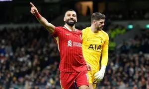 Neville: 'Chỉ Arsenal có thể ngăn Liverpool vô địch' Neville: 'Chỉ Arsenal có thể ngăn Liverpool vô địch'