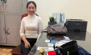 Tiểu thương trả lại 4 lượng vàng nhặt được Tiểu thương trả lại 4 lượng vàng nhặt được