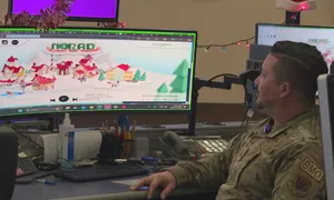 Bên trong căn cứ Mỹ chuyên 'truy dấu' Ông già Noel Bên trong căn cứ Mỹ chuyên 'truy dấu' Ông già Noel
