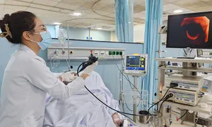 Ba thanh niên vụ cháy nhà 5 tầng ở TP HCM bị bỏng hô hấp Ba thanh niên vụ cháy nhà 5 tầng ở TP HCM bị bỏng hô hấp
