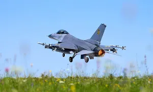 Nga tuyên bố bắn rơi tiêm kích F-16 Ukraine Nga tuyên bố bắn rơi tiêm kích F-16 Ukraine