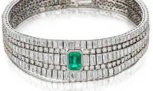 Trộm đột nhập nhà đại gia, lấy trang sức trị giá 13 triệu USD Trộm đột nhập nhà đại gia, lấy trang sức trị giá 13 triệu USD