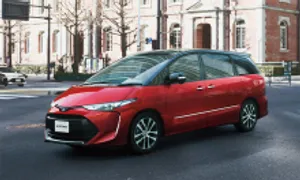 Toyota sẽ tái sinh minivan Previa thành xe điện Toyota sẽ tái sinh minivan Previa thành xe điện