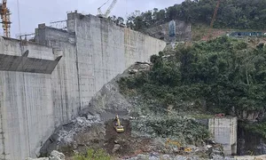 Lập đoàn xác định nguyên nhân sập giàn giáo thủy điện Đăk Mi Lập đoàn xác định nguyên nhân sập giàn giáo thủy điện Đăk Mi
