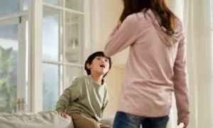 Mẹ hốt hoảng vì chung cư mất điện đúng giờ ngủ của con trai cưng Mẹ hốt hoảng vì chung cư mất điện đúng giờ ngủ của con trai cưng