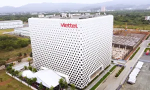 Viettel lãi kỷ lục gần 2 tỷ USD