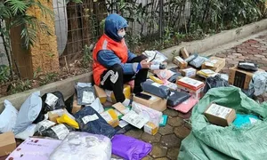 Hàng nhập dưới một triệu đồng qua chuyển phát nhanh sẽ không được miễn thuế Hàng nhập dưới một triệu đồng qua chuyển phát nhanh sẽ không được miễn thuế