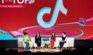 TikTok đồng hành doanh nghiệp tại Tet to the Top 2025 TikTok đồng hành doanh nghiệp tại Tet to the Top 2025