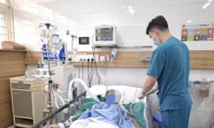 Thanh niên tử vong sau bữa nhậu do ngộ độc rượu Thanh niên tử vong sau bữa nhậu do ngộ độc rượu