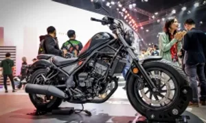 Honda Rebel 300 E-Clutch mới giá 4.700 USD Honda Rebel 300 E-Clutch mới giá 4.700 USD
