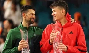 Jakub Mensik: 'Tôi chơi quần vợt vì Djokovic' Jakub Mensik: 'Tôi chơi quần vợt vì Djokovic'