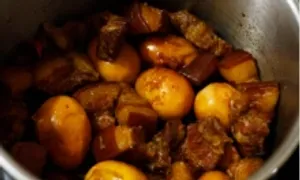 Uống nước vối, ăn thịt kho trứng tiết kiệm 75 nghìn tiền cà phê ăn trưa Uống nước vối, ăn thịt kho trứng tiết kiệm 75 nghìn tiền cà phê ăn trưa