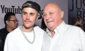 Justin Bieber gây xúc động khi tưởng nhớ ông ngoại Justin Bieber gây xúc động khi tưởng nhớ ông ngoại