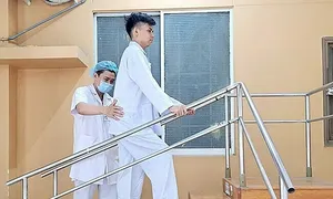 Chàng trai đột nhiên sốc kháng trị, suy đa tạng Chàng trai đột nhiên sốc kháng trị, suy đa tạng