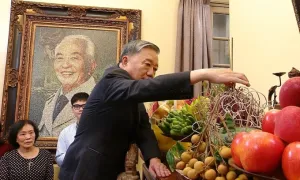 Tổng Bí thư dâng hương tưởng nhớ đại tướng Võ Nguyên Giáp, Văn Tiến Dũng Tổng Bí thư dâng hương tưởng nhớ đại tướng Võ Nguyên Giáp, Văn Tiến Dũng