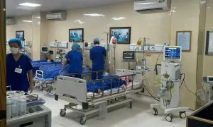 Trắng đêm chạy đua cứu ba sản phụ nguy kịch Trắng đêm chạy đua cứu ba sản phụ nguy kịch