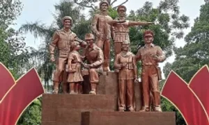 Khánh thành tượng đài Công an nhân dân