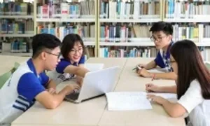 Hơn 20.000 tân sinh viên Đại học Quốc gia Hà Nội bắt buộc học AI Hơn 20.000 tân sinh viên Đại học Quốc gia Hà Nội bắt buộc học AI