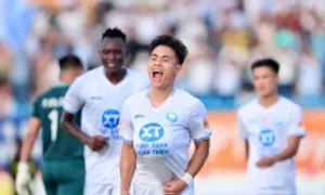 Nam Định lần thứ hai liên tiếp vô địch V-League Nam Định lần thứ hai liên tiếp vô địch V-League