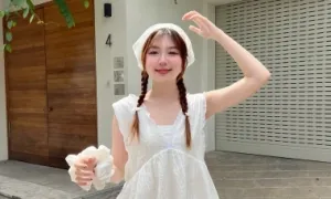Giới trẻ Việt theo đuổi mốt 'cô gái vắt sữa' Giới trẻ Việt theo đuổi mốt 'cô gái vắt sữa'