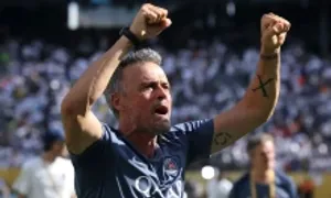 Báo AS: 'Enrique biến PSG từ chú vịt xấu xí thành thế lực châu Âu' Báo AS: 'Enrique biến PSG từ chú vịt xấu xí thành thế lực châu Âu'