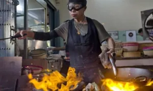 Cửa hàng trứng cuộn cua huyền thoại ở Bangkok - thất vọng và ngưỡng mộ Cửa hàng trứng cuộn cua huyền thoại ở Bangkok - thất vọng và ngưỡng mộ