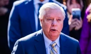 Nghị sĩ Mỹ: Ông Trump có thể 'giáng búa tạ' vào Nga với lệnh trừng phạt mới