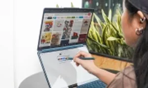 Laptop AI hai màn hình, giá gần 70 triệu đồng Laptop AI hai màn hình, giá gần 70 triệu đồng