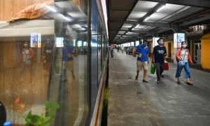 Tàu khách điều chỉnh giờ vào trung tâm Hà Nội trong ba ngày Tàu khách điều chỉnh giờ vào trung tâm Hà Nội trong ba ngày