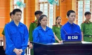 3 người Trung Quốc giết tài xế taxi vì sợ bị bán qua Campuchia 3 người Trung Quốc giết tài xế taxi vì sợ bị bán qua Campuchia