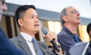 'Việt Nam ở vị thế tốt hơn đối thủ cạnh tranh giữa biến động thuế quan' 'Việt Nam ở vị thế tốt hơn đối thủ cạnh tranh giữa biến động thuế quan'