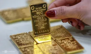 Mỗi lượng vàng miếng tăng 1,3 triệu đồng Mỗi lượng vàng miếng tăng 1,3 triệu đồng
