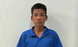 Hành hạ con trai vì 'nghi không phải ruột thịt'